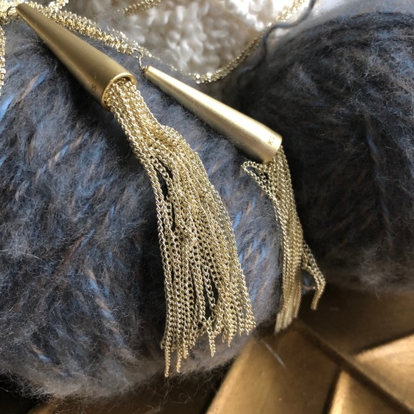 Kendra Scott Phara Lariat Gold Tassel Necklace - Picture 6 of 8